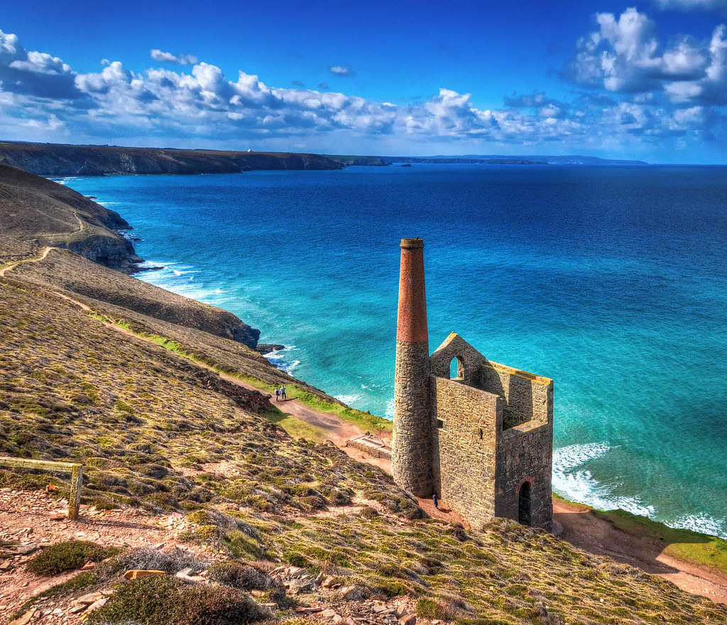 Cornish tin mine at Chapel Porth. Credit Baz Richardson, flickr