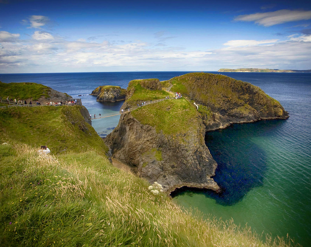 Carrick-a-Rede Rope Bridge, Northern Ireland. Credit RafalZabron