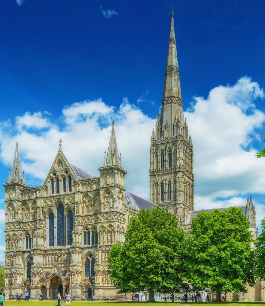 Salisbury Cathedral, Wiltshire. Credit Bellminsterboy