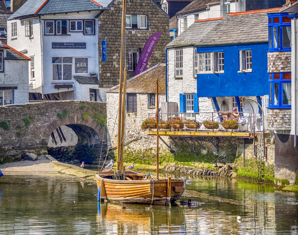 The House on the Props, Polperro, Cornwall. Credit Bob Radlinski, flickr