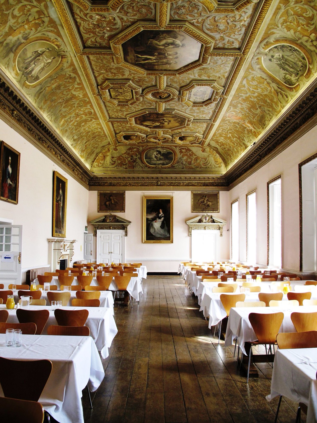 Stowe School Dining Hall. Credit Karen Mallonee, flickr