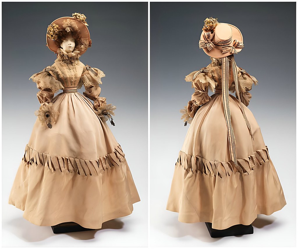 "1828 Doll". Henriette Beaujeu (French)