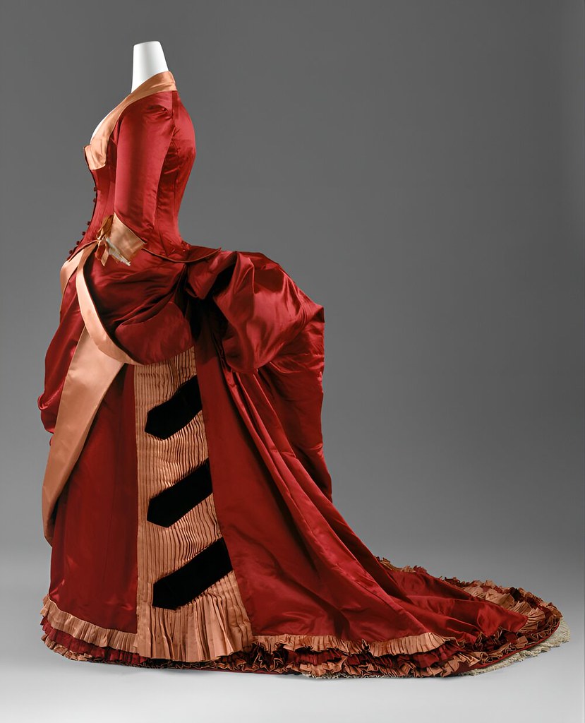1884-86. Dinner Dress. American. Silk. metmuseum