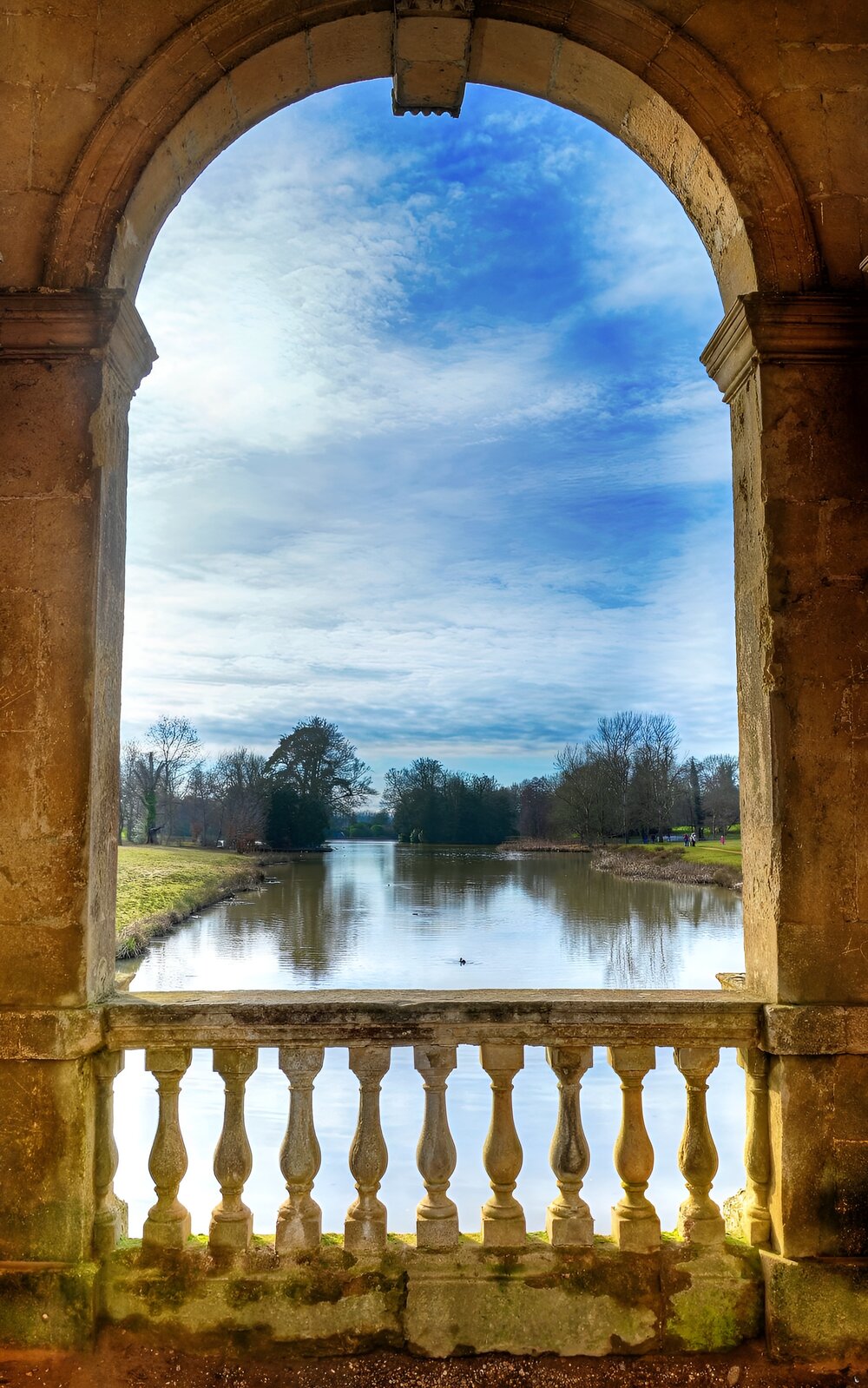 Stowe - view from the Palladian bridge. Credit Baz Richardson, flickr