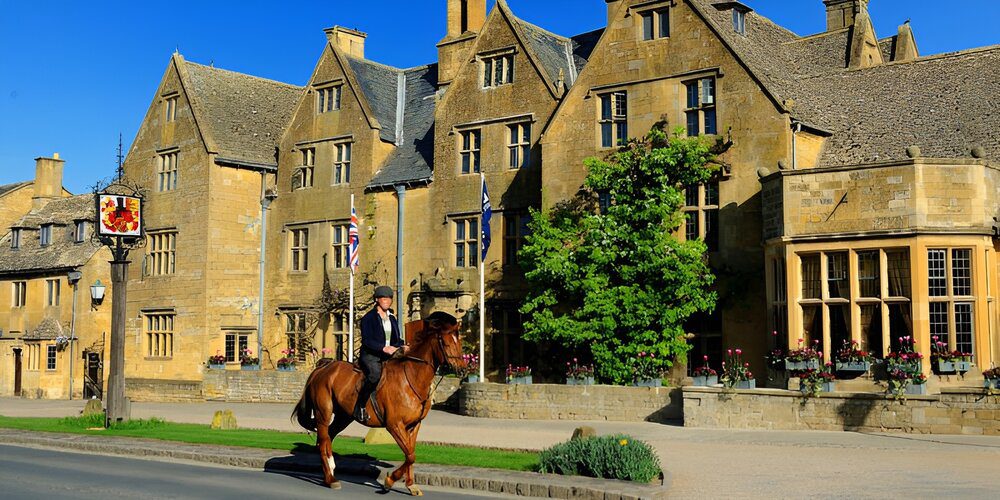 7 Reasons Why You'll Fall in Love With the Cotswolds