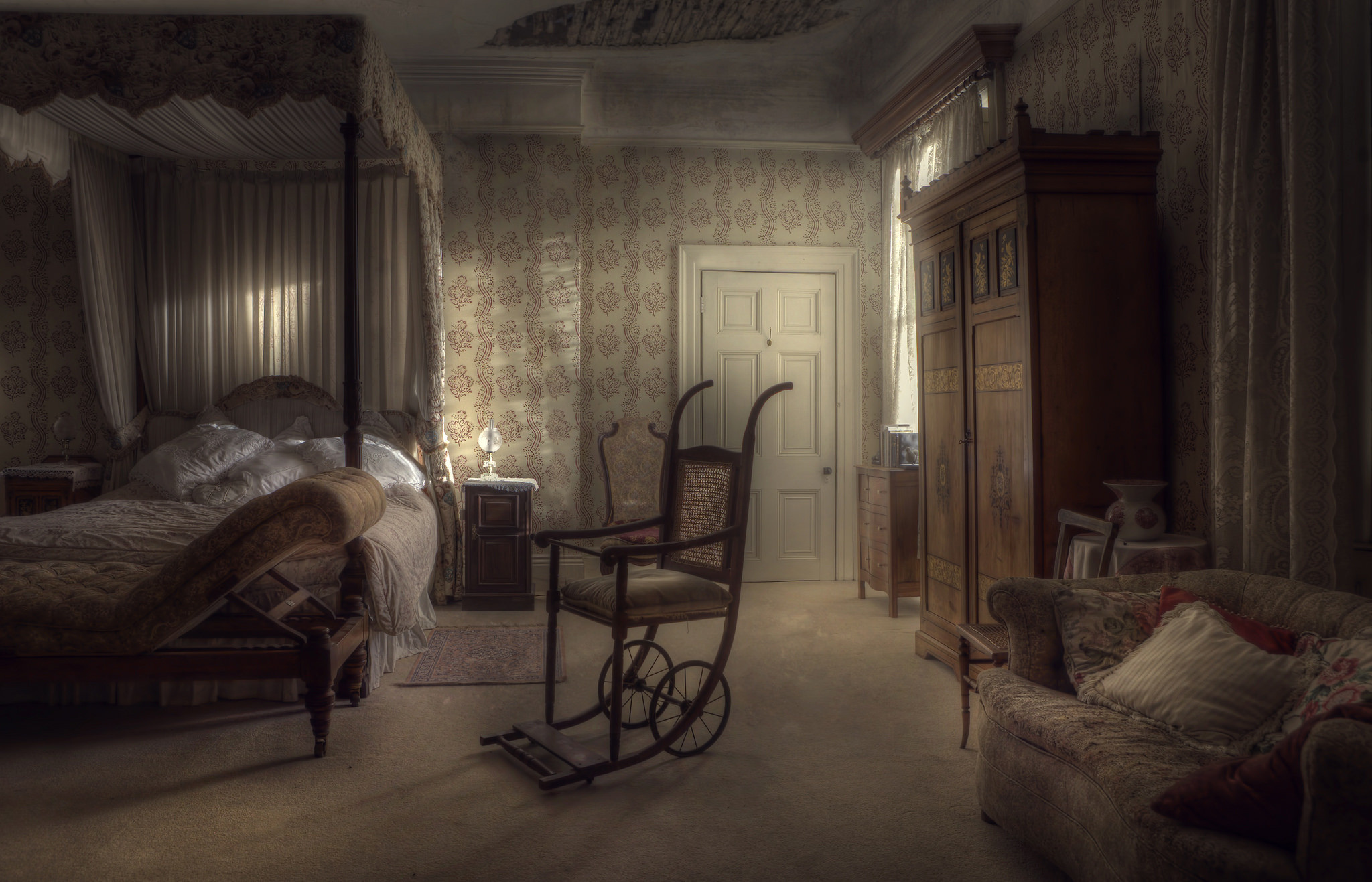 A musty bedroom. Photo by Andre Govia.